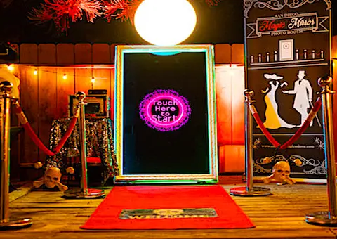 Fotomatón Espejo Mágico en boda en Girona