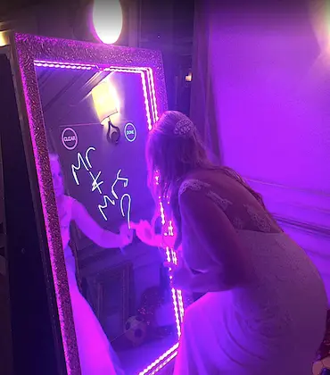 Espejo Mágico interactivo para bodas y eventos en Girona
